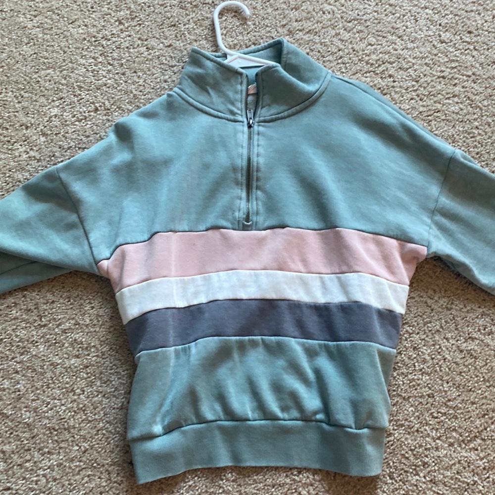 Really cute multicolored half zip